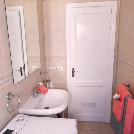 Puerto Del Carmen - 5 - Palmeras 3 *